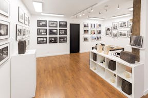 Stylish Haut Marais Pop-Up Gallery - Image 1