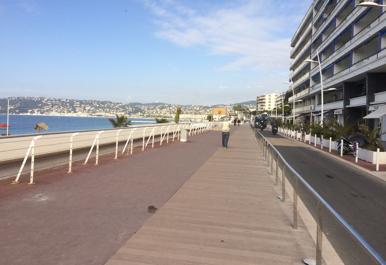 LOCAL SAISONNIER A LOUER A JUAN LES PINS, ANTIBES (06160) - Image 0