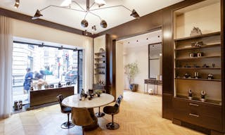 Amazing Saint-Germain Boutique - Image 0