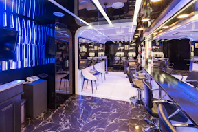 Unique Le Marais Pop-Up Space - Image 3