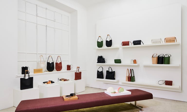Bright Showroom near Porta Venezia - Image 1
