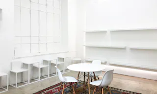 Bright Showroom near Porta Venezia - Image 6