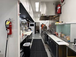 Tomato Patch Warner Center - Image 5