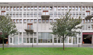Privatisez Bétonsalon ! Un centre d'art dans le quartier Bibliothèque François Mitterrand, à Paris - Image 12
