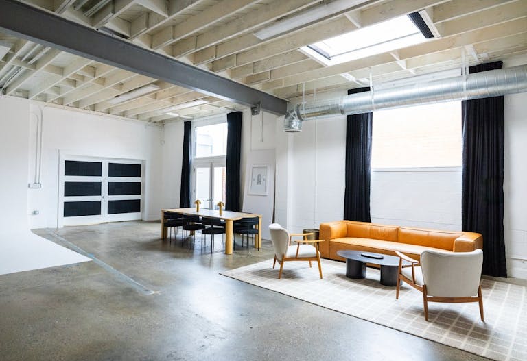 Studio in Los Angeles - Image 3