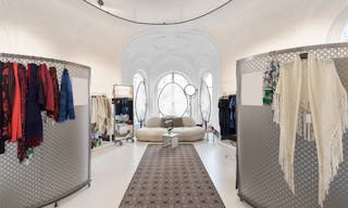 Prime Champs-Elysées Showroom - Image 1