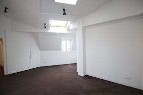 Private Showroom in Ternes - Image 7