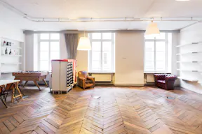 Apartment Showroom in Palais Royal - Image 2