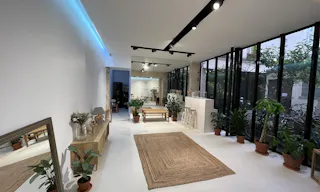 Haut Marais Fashion Showroom - Image 3