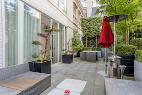 Stunning Champs-Elysées Mansion - Image 16