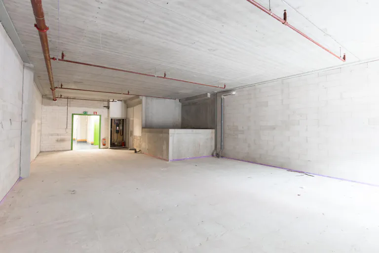 Vast Central Almere Pop-Up Store - Image 2
