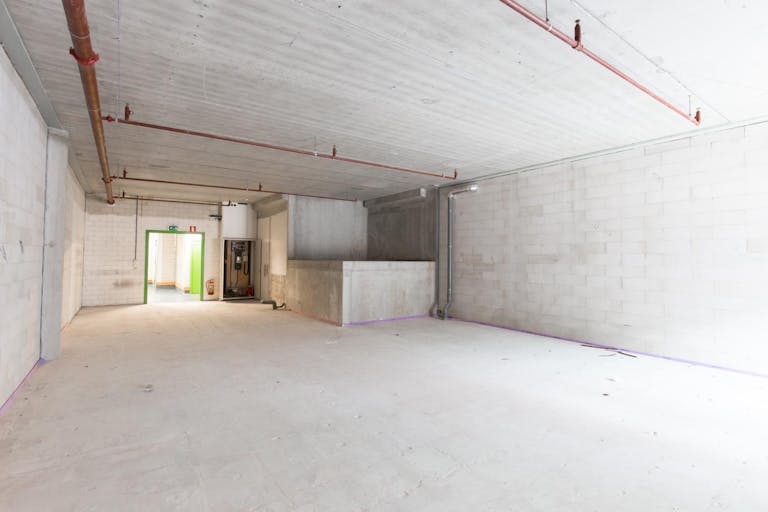 Vast Central Almere Pop-Up Store - Image 2