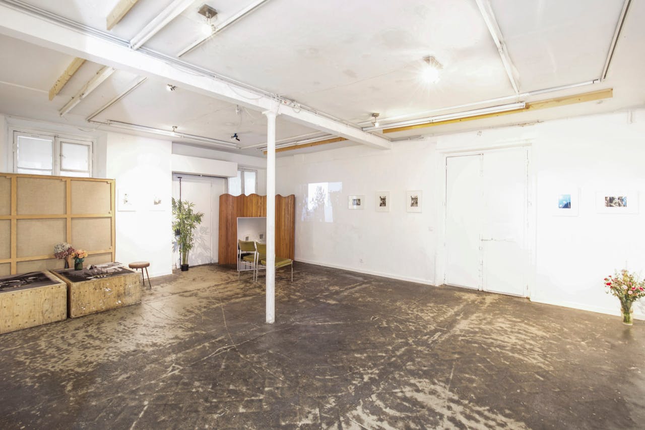 Trendy Haut Marais Gallery Space - Image 0