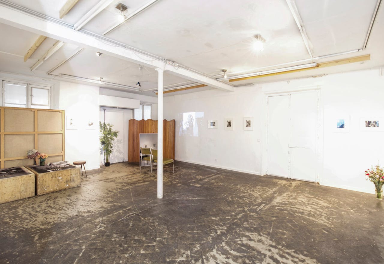 Trendy Haut Marais Gallery Space - Image 0