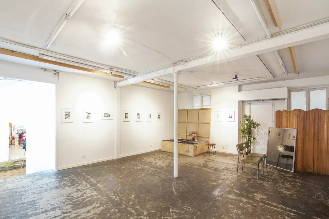 Trendy Haut Marais Gallery Space - Image 1