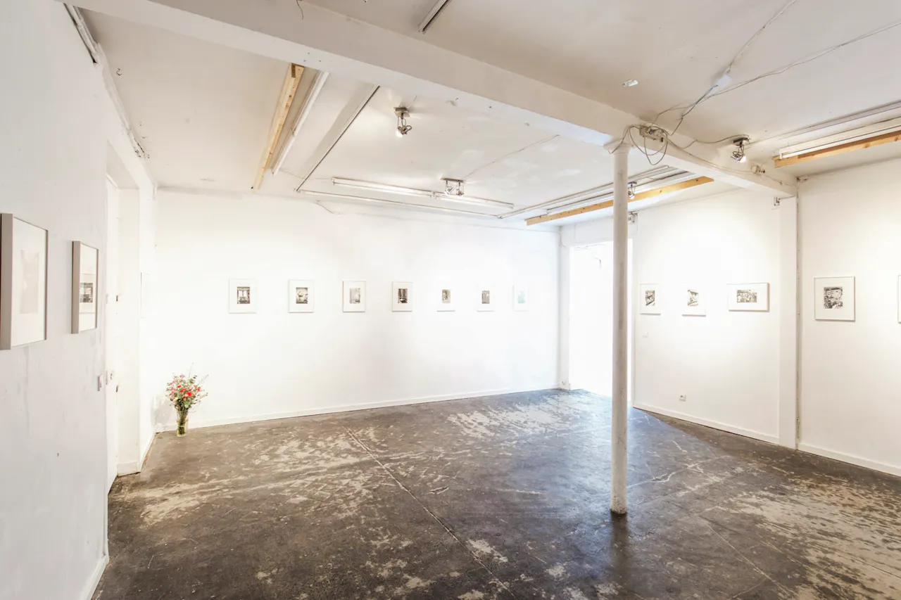 Trendy Haut Marais Gallery Space - Image 2