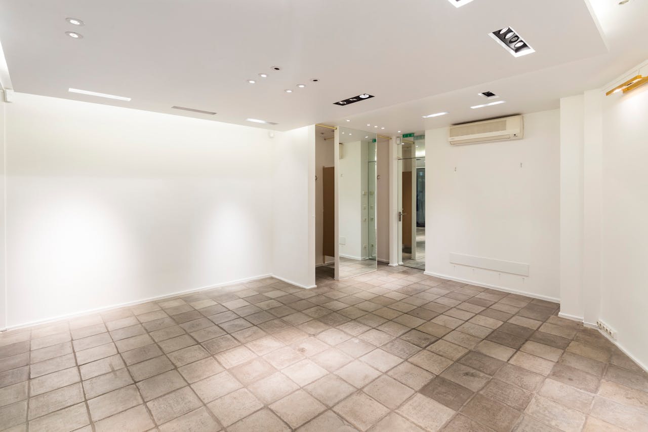 Prime Saint-Germain Boutique - Image 1