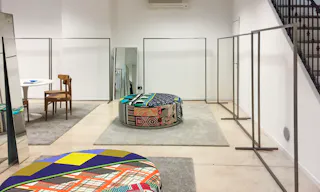 Charming Downtown Milan Showroom - Image 1