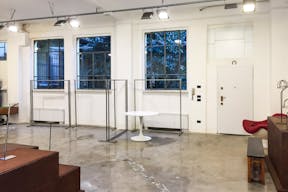 Charming Downtown Milan Showroom - Image 2