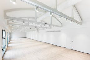 Incredible Showroom in Navigli - Image 1