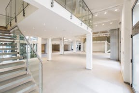 Amazing Showroom Near Navigli - Image 0