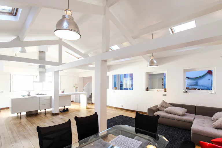 Loft Space in Haut Marais - Image 3