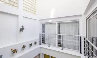 Loft Space in Haut Marais - Image 8
