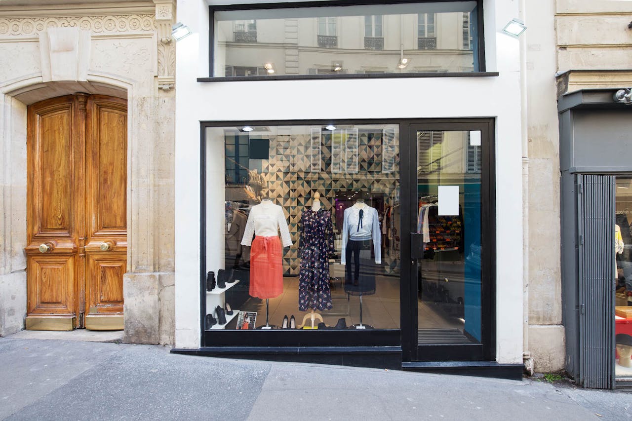 Pop-Up Shop in Pigalle - Image 2