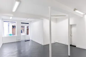 Pop-Up Art Space in Le Marais - Image 0