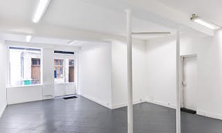 Pop-Up Art Space in Le Marais - Image 0