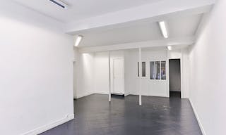 Pop-Up Art Space in Le Marais - Image 1