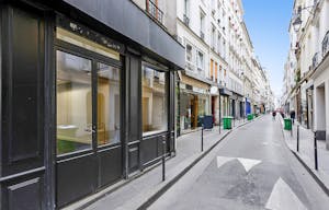 Pop-Up Art Space in Le Marais - Image 2