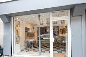 Creative Pigalle Art Gallery Space - Image 2