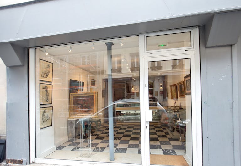 Creative Pigalle Art Gallery Space - Image 2