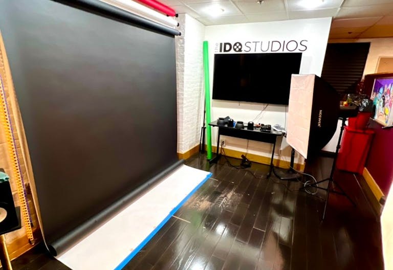 Manhattan Spacious Modern Space for Pop Ups and small Events - Image 3