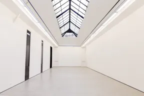 Beautiful Showroom in Haut Marais - Image 0