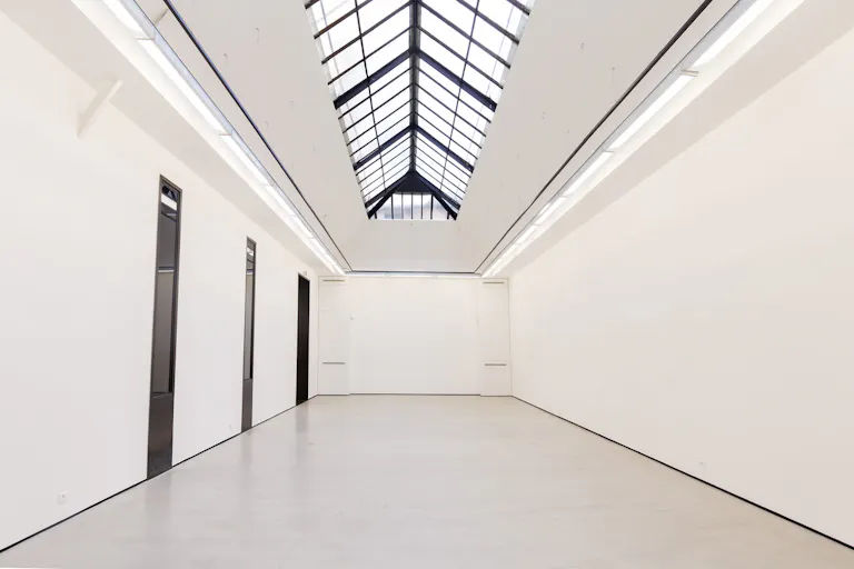 Beautiful Showroom in Haut Marais - Image 0