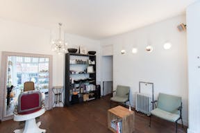 Cosy Pop-Up Shop in Nine Streets - Image 3