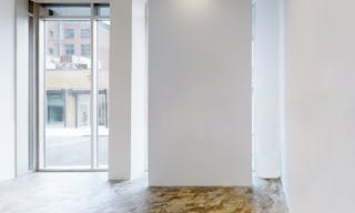 Street Level Chelsea Gallery with Outdoor Terrace - Image 6
