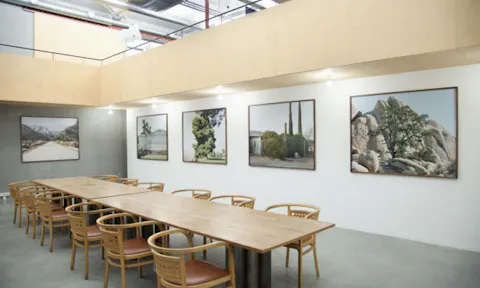 Gallery in Westelijke Eilanden - Image 0