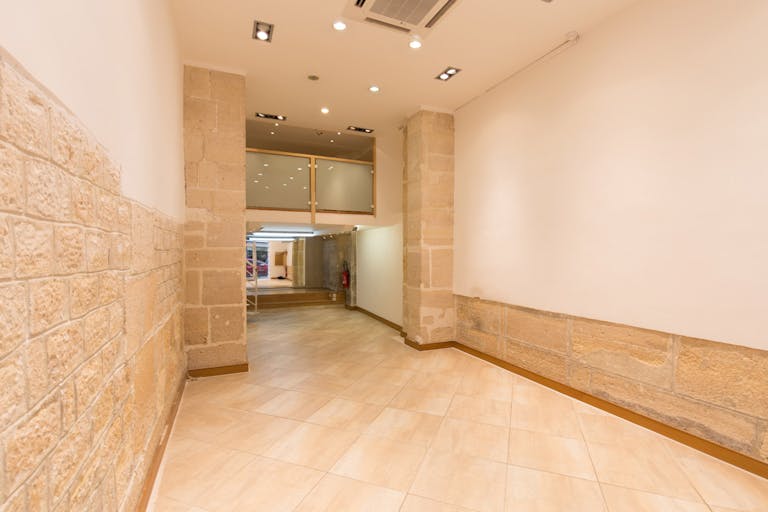 Stylish Sentier Pop-Up Shop - Image 0