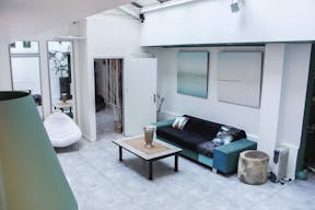 Lovely Showroom in Bastille - Image 2