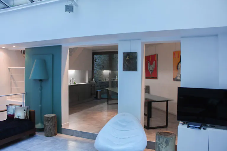 Lovely Showroom in Bastille - Image 3