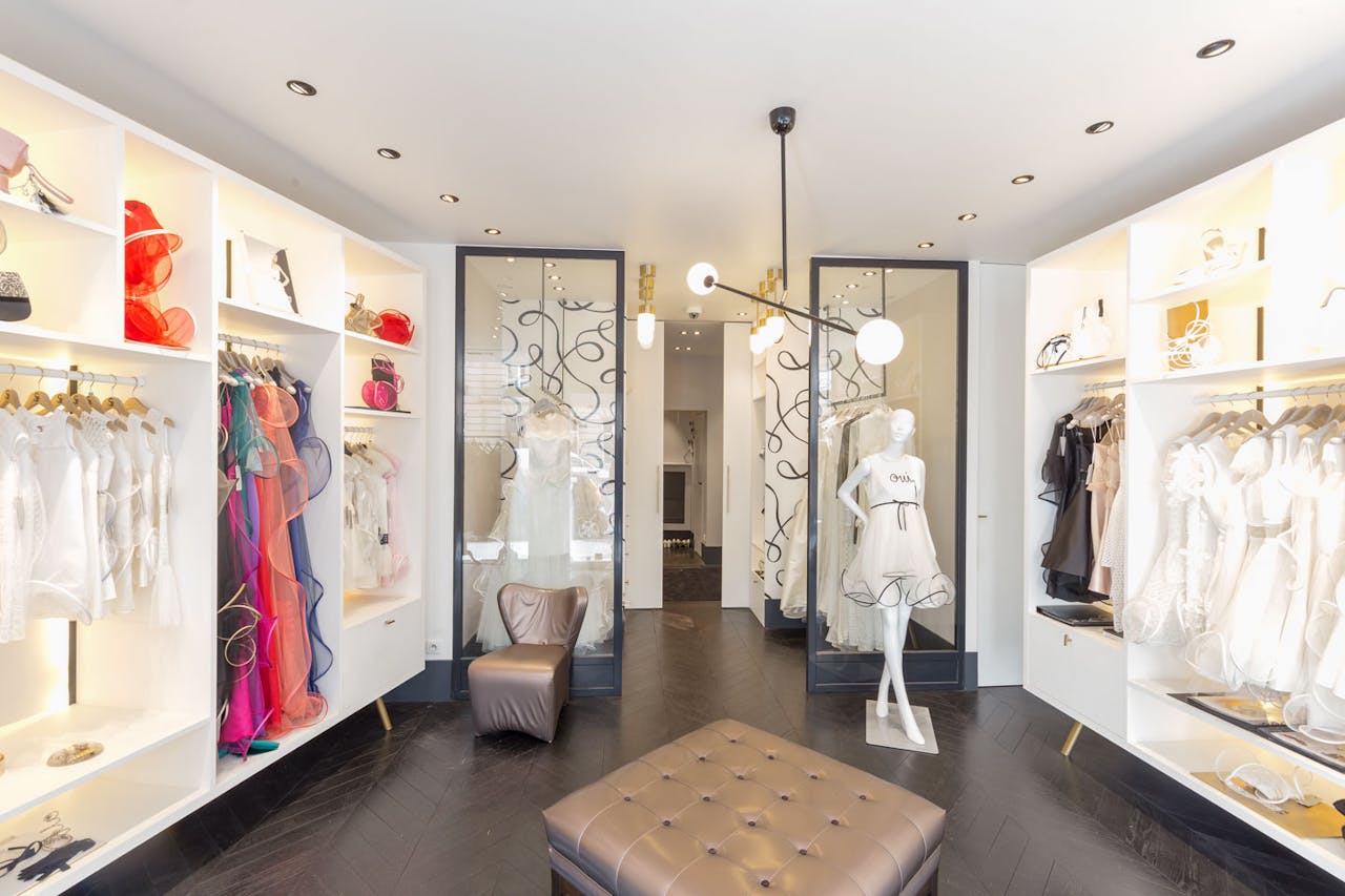 Pop-Up Shop in Saint-Germain - Image 1