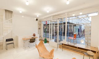 Pop-Up Store in Montmartre - Image 1