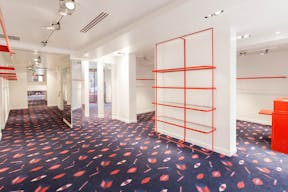 Charming Le Marais Showroom - Image 0