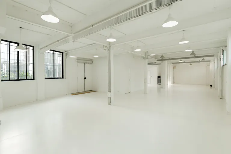 Showroom in Folie-Méricourt - Image 0