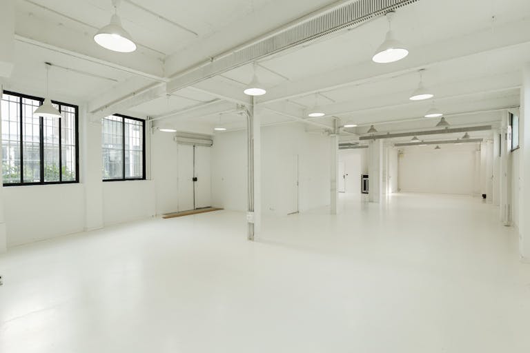 Showroom in Folie-Méricourt - Image 0