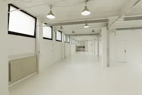 Showroom in Folie-Méricourt - Image 3