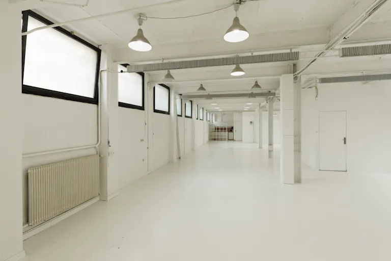 Showroom in Folie-Méricourt - Image 3